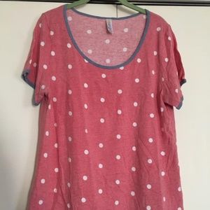Size XL LuLaRoe Classic T